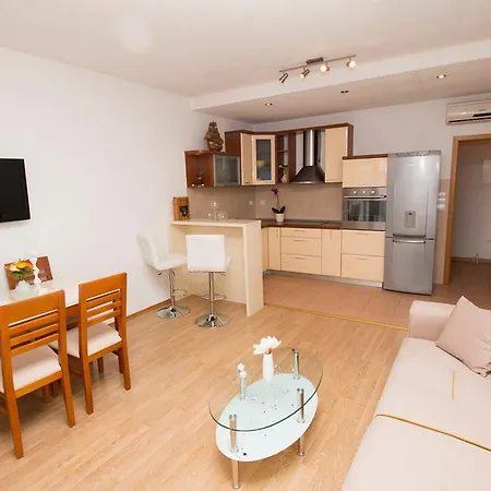 Antonio Apartment *